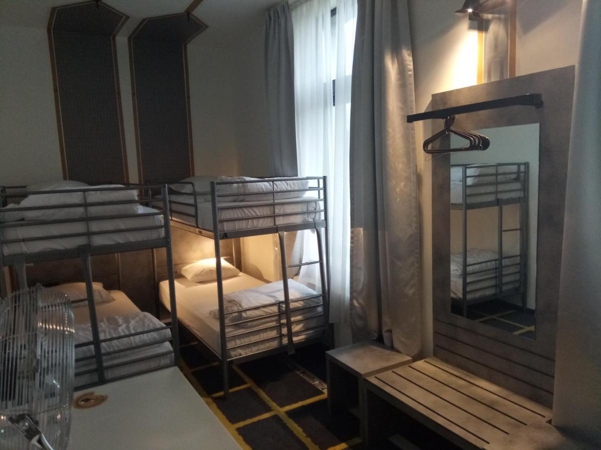 Nekotel Concept Art Hotel Saint-Gilles Esterno foto